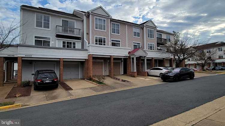 44252 Mossy Brook Square Ashburn| VA | Listings Updated Every 15 Minutes Photo 1