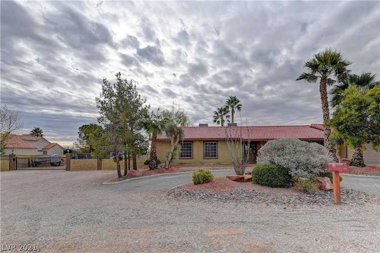 5375 W Shelbourne Ave Las Vegas, NV 89139