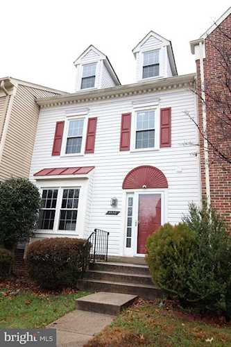 8092 Whitlers Creek Ct Springfield, VA 22152 | MLS VAFX2037706 Photo 1