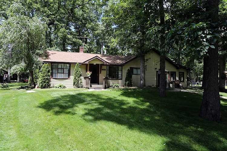 4533 Carpenter Rd Pittsfield, MI 48197 | MLS 543239333 Photo 1