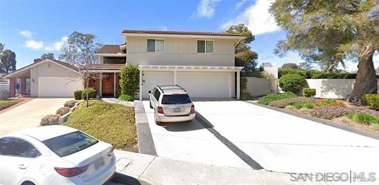 8206 Caminito Lacayo La Jolla, CA 92037