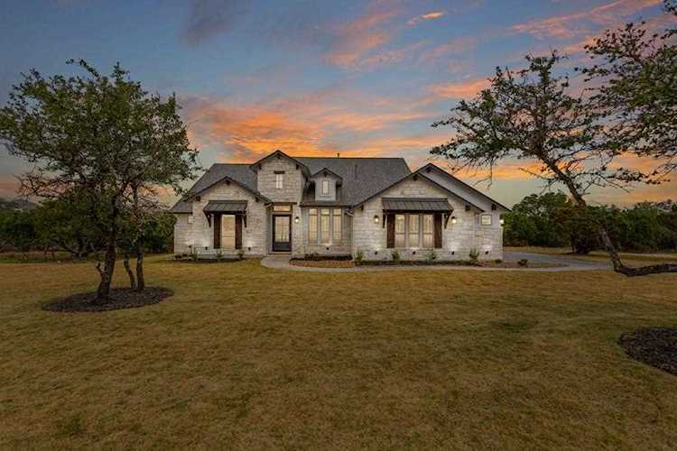 279 Wellborn RD Liberty Hill, TX 78642