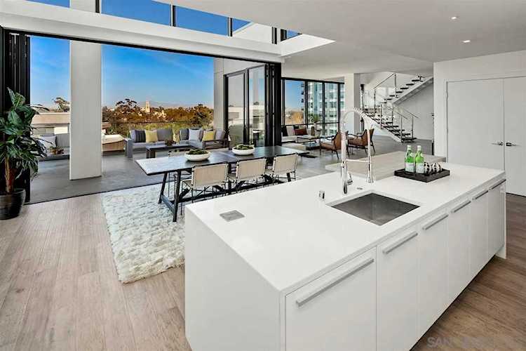 2604 5th Ave #901 San Diego, CA 92103