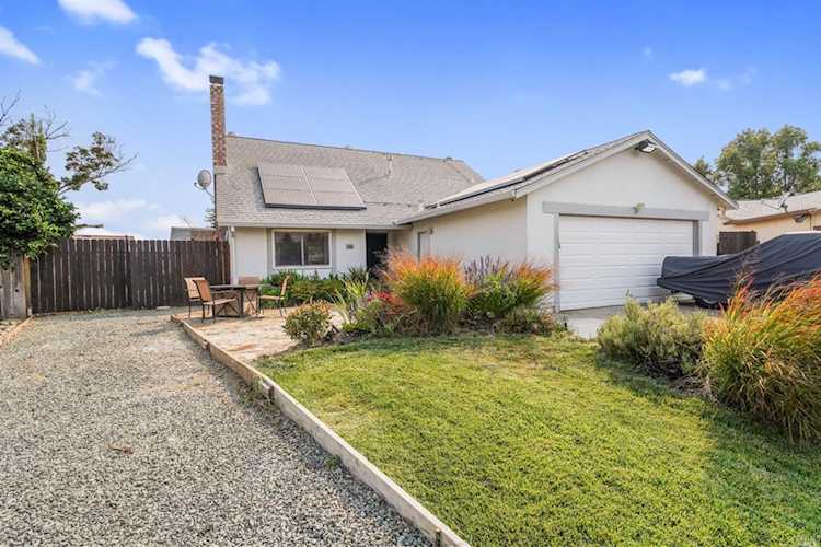 160 Hyannis Court Vacaville, CA 95687 | MLS 321106684 Photo 1