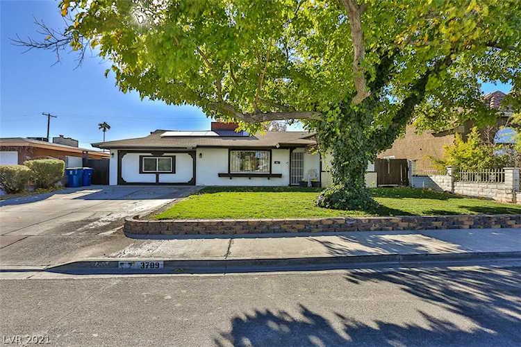3709 Riviera Ave Las Vegas, NV 89107