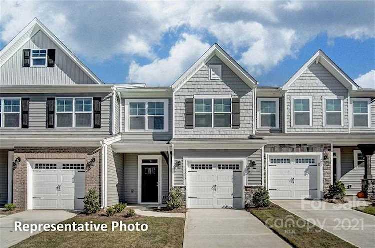 2137 Bexar Trl Matthews, NC 28105