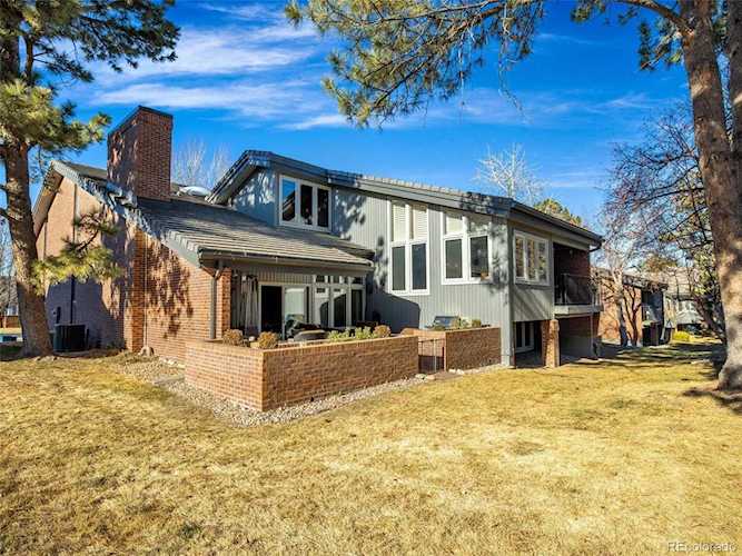 14 Beacon Hill Ln Greenwood Village, CO 80111