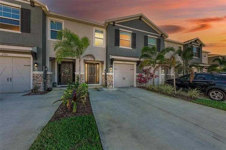 8737 Daydream St Sarasota, FL 34238