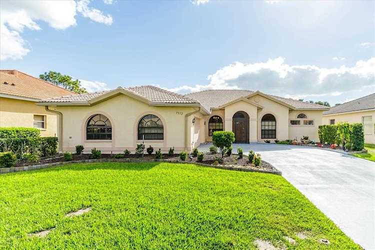 7572 Ridge Rd Sarasota, FL 34238