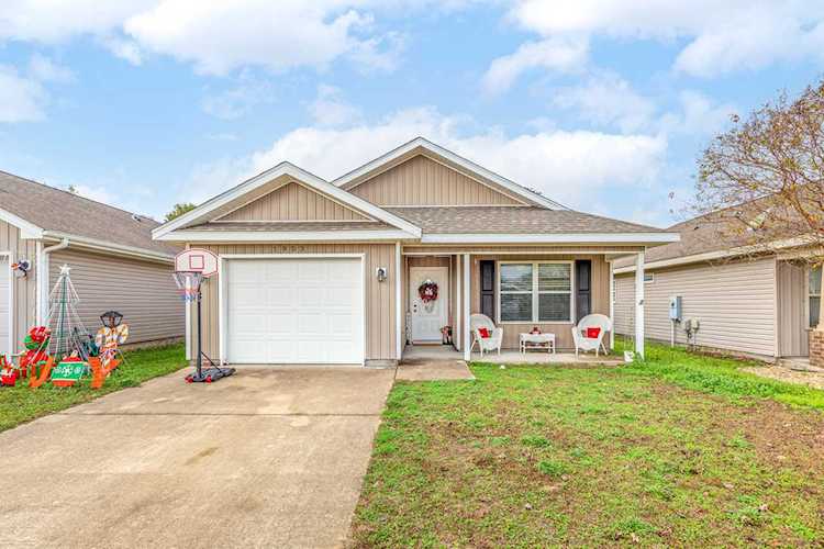 1953 Crosscreek Circle Gulf Breeze, FL 32563 | MLS 888443 Photo 1