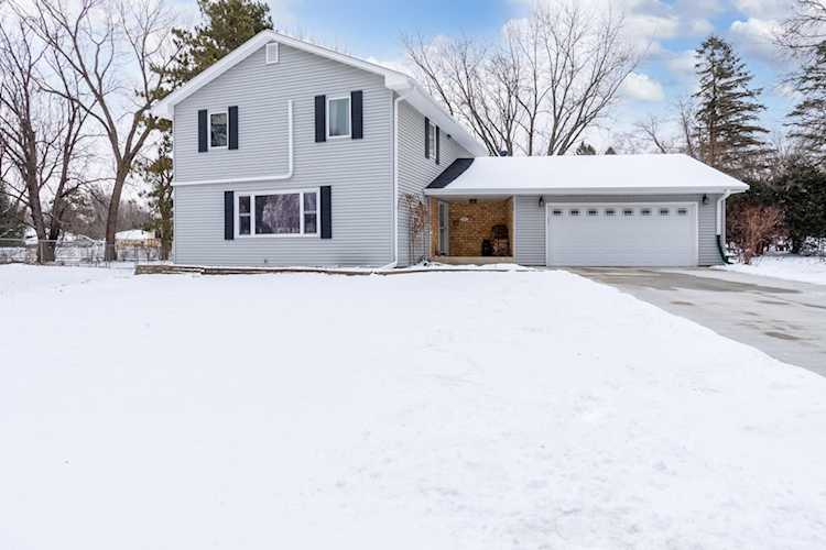 Northfield | Rice County | MLS 6139221 | 800 Ivanhoe Drive Photo 1