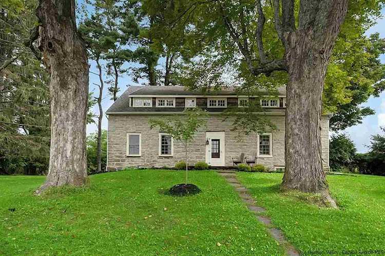 49 Old Kings Hwy Stone Ridge, NY 12484