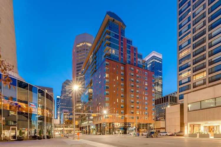 108 9 Ave SW #1706 Calgary, AB T2P 3H9