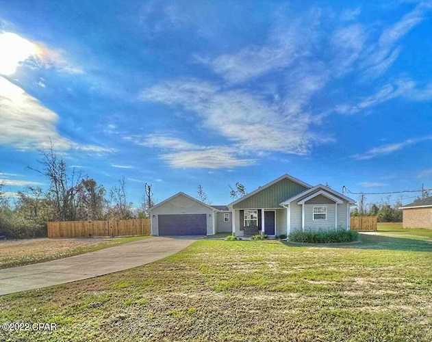 7234 E 11th St Panama City FL 32404 718397 No Named Subdivision home for sale Beautiful 4 bedroom/2 bathroom newer construction located 15 mins from Tyndall AFB on a huge 1 acre... Photo 1