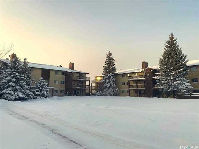 51 Rodenbush Dr Regina, SK S4R 8C7