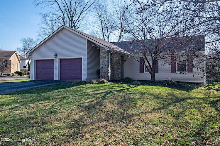 11718 Robinlynn Ln Louisville, KY 40243
