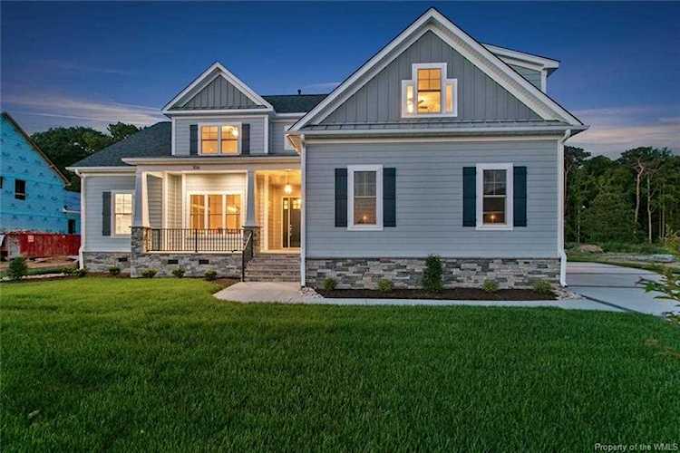 208 Goffigans Trace Yorktown, VA 23693