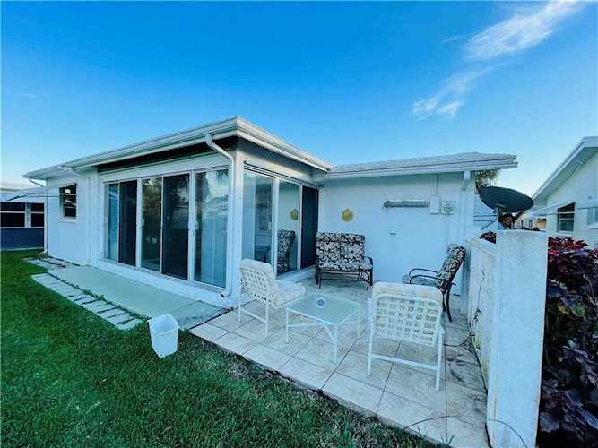 4313 NW 47th Ct Tamarac, FL 33319