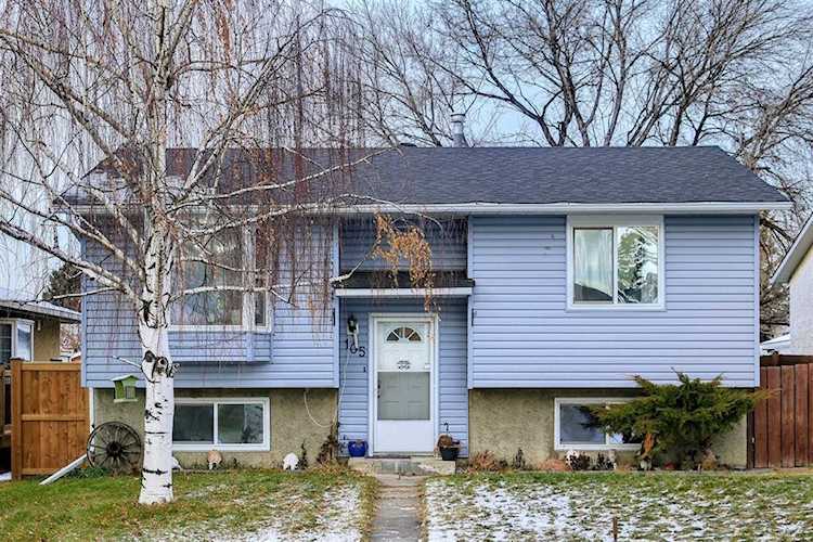105 Alpine Crescent SE Airdrie, AB T4B 1K9
