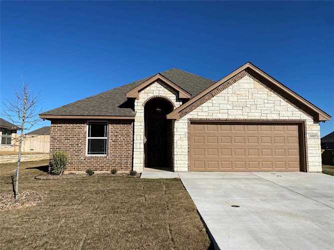 3327 Windcrest Drive Granbury, TX 76049