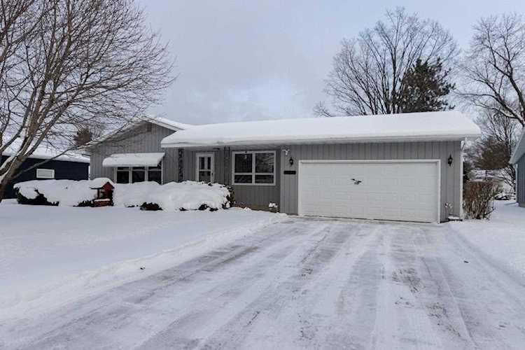 1755 N 1st Avenue Wausau, WI 54401 | MLS 22200068 Photo 1