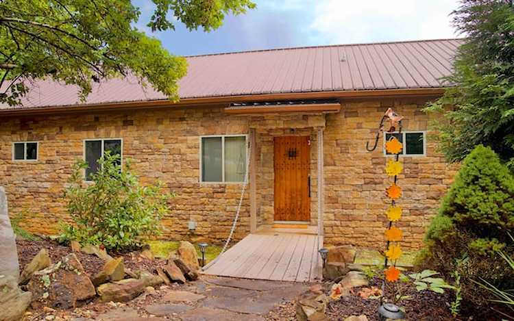 325 Weoka Court Ellijay, GA 30540