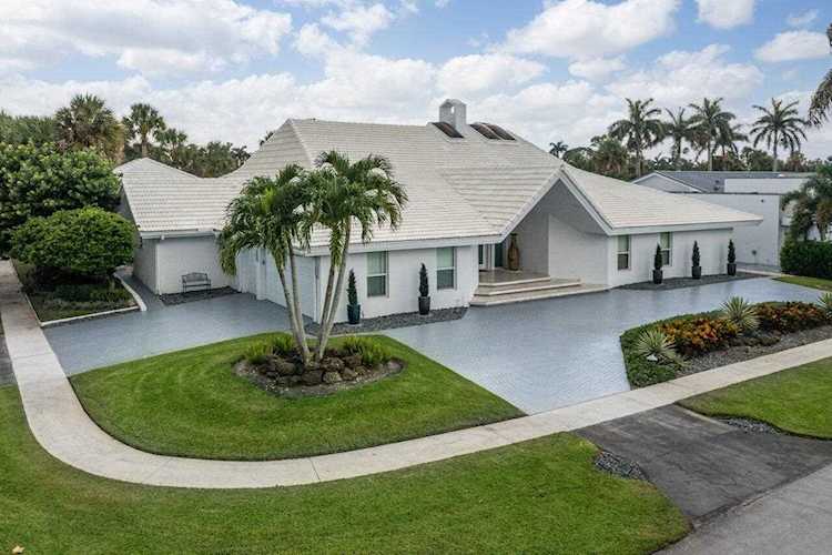 4660 Cherry Laurel Lane Delray Beach, FL 33445