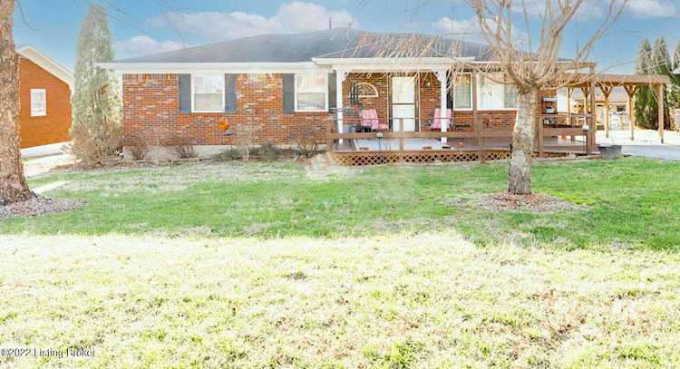 215 Tollview Dr Shepherdsville, KY 40165