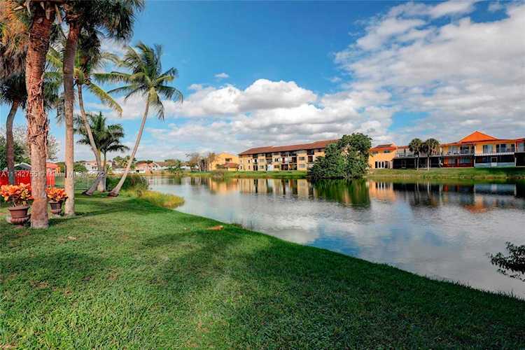 8261 SW 157th Ave #503 Miami, FL 33193