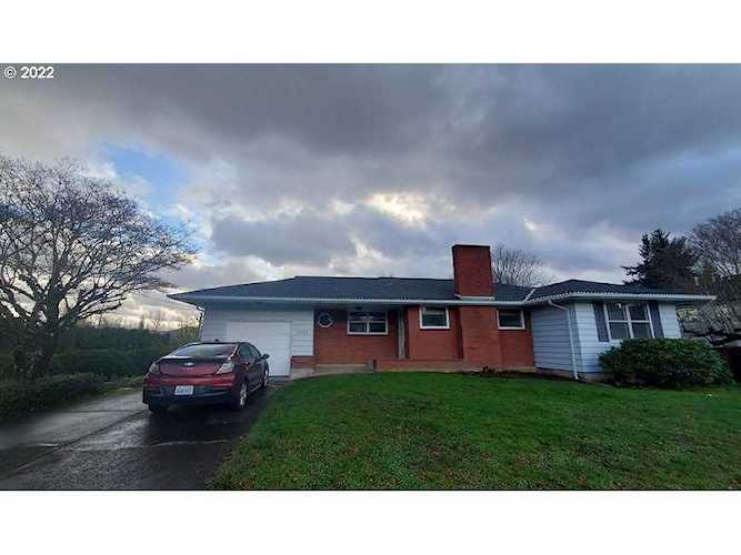 1532 A St Washougal, WA 98671