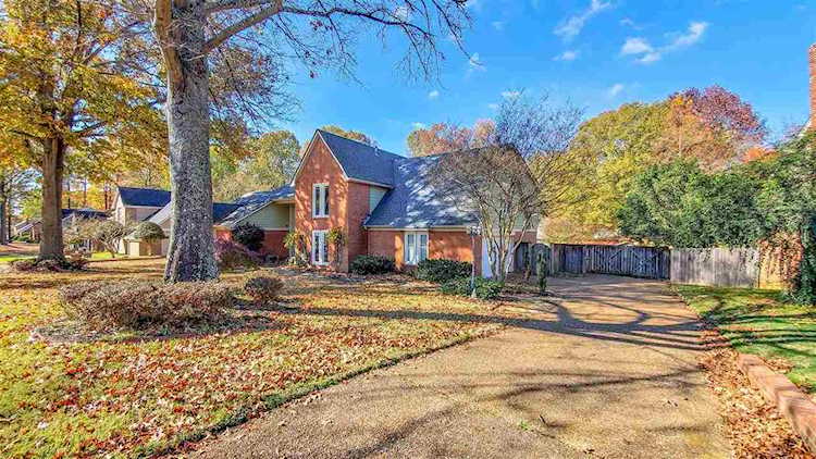 2949 Woffington Ln Germantown, TN 38138 | MLS 10115348 Photo 1