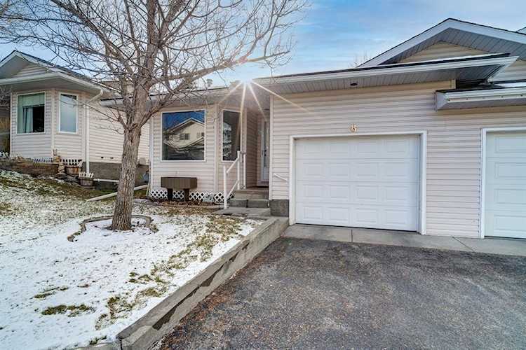 604 Griffin Rd W #8 Cochrane, AB T4C 1X2