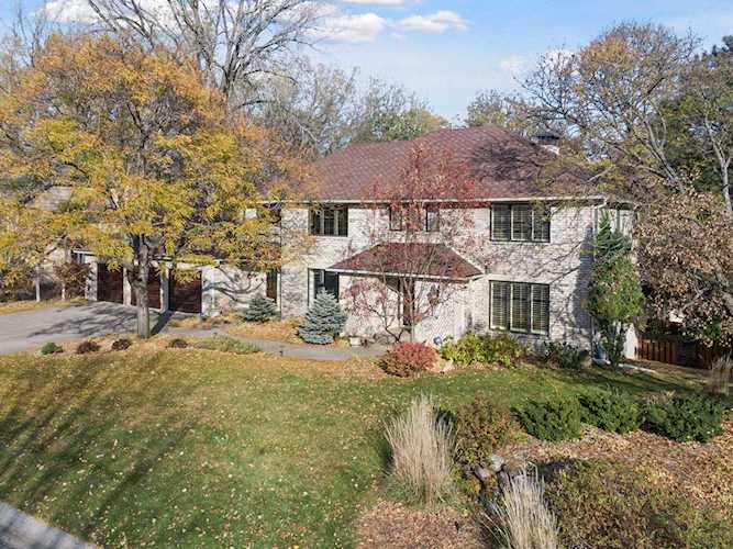 6871 Sand Ridge Road Eden Prairie, MN 55346