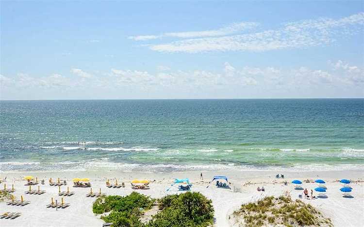 915 Seaside Dr Sarasota, FL 34242