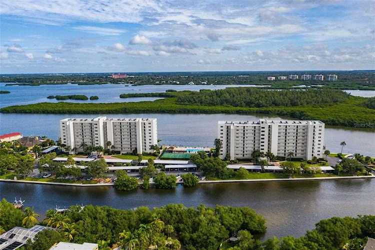 9393 Midnight Pass Rd #404 Sarasota, FL 34242