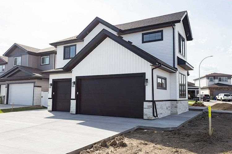 9620 106 Avenue Morinville, AB T8R 0E8