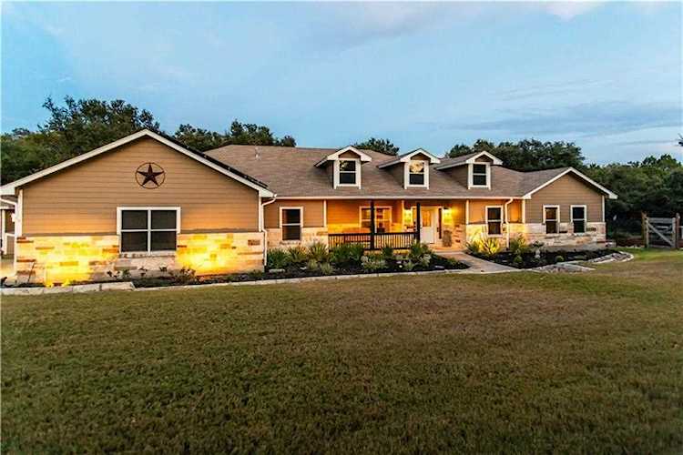 16207 Round Mountain RD Leander, TX 78641