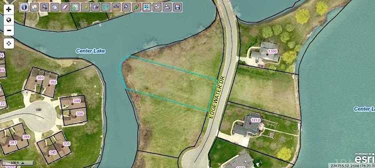 8 Edgewater Drive Warsaw, IN 46580