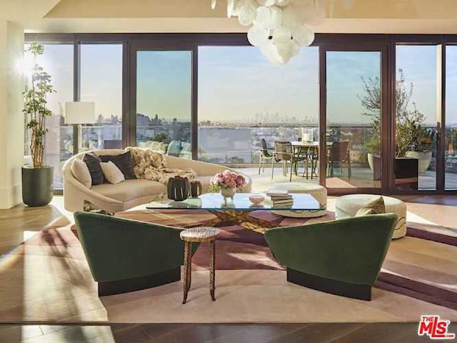 8420 W Sunset Blvd #701 West Hollywood, CA 90069