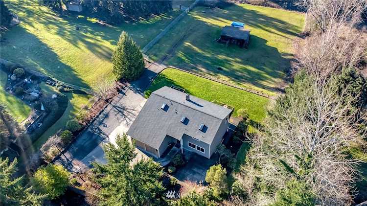 16507 43rd St E Lake Tapps, WA 98391