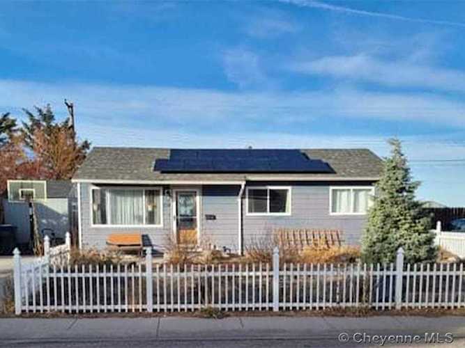 1224 W Leisher Rd Cheyenne, WY 82007