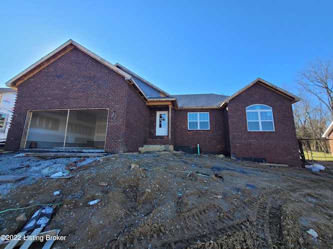 316 Oak Tree Way Taylorsville, KY 40071