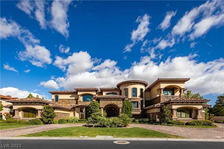 11 Quintessa Circle Las Vegas, NV 89141