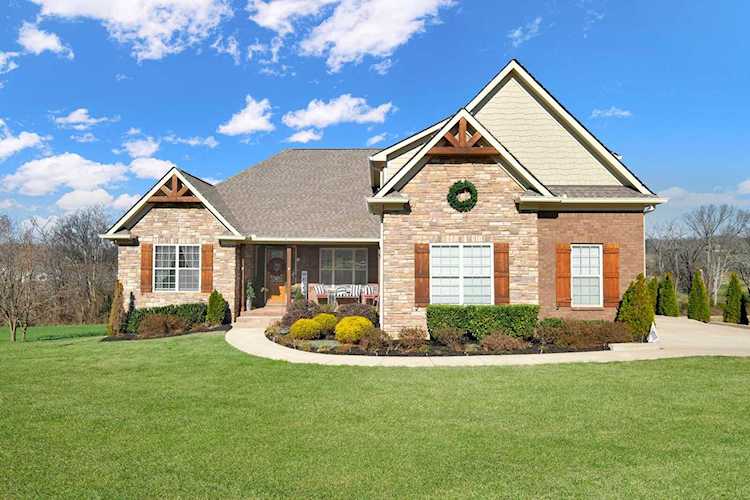 5228 Mead Park Dr Thompsons Station, TN 37179