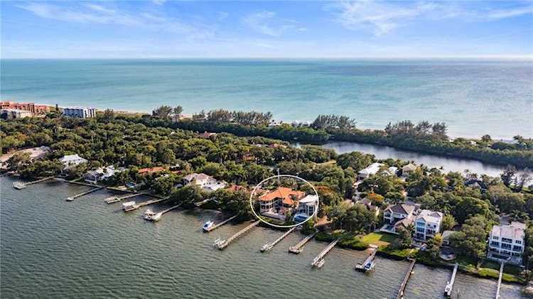8347 Midnight Pass Rd Sarasota, FL 34242