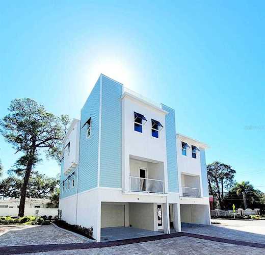 1413 Bayshore Blvd #15 Dunedin, FL 34698