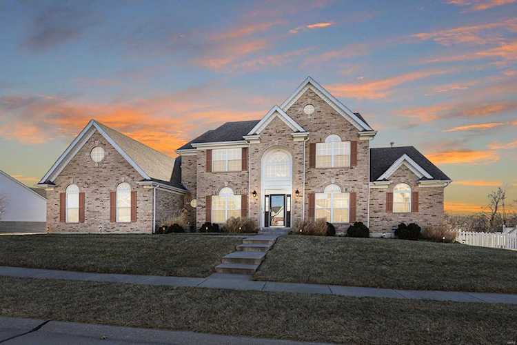 15635 Debridge Way Florissant, MO 63034