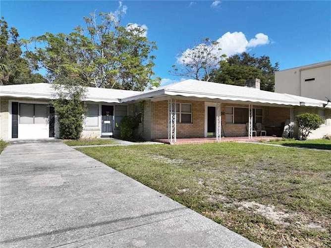 1633 9th St Sarasota, FL 34236