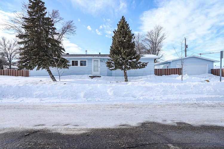 975 2 St W West Fargo, ND 58078 | MLS 22-160 Photo 1
