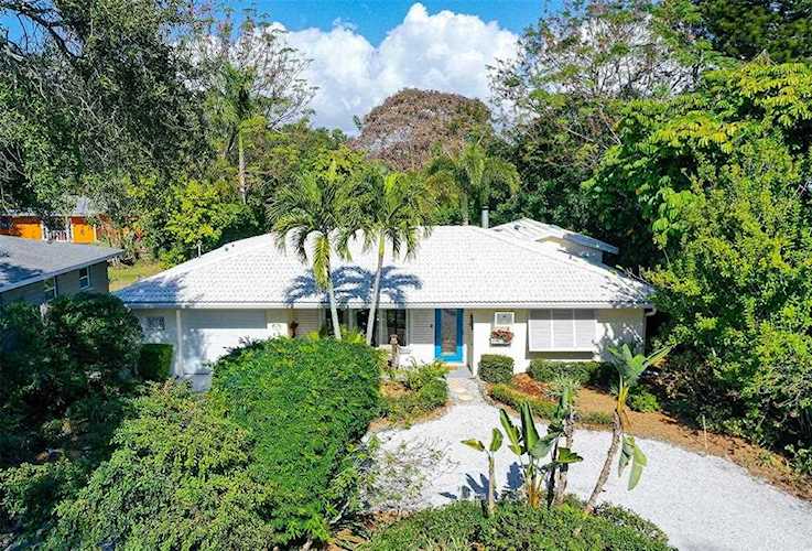 1917 Rose St Sarasota, FL 34239
